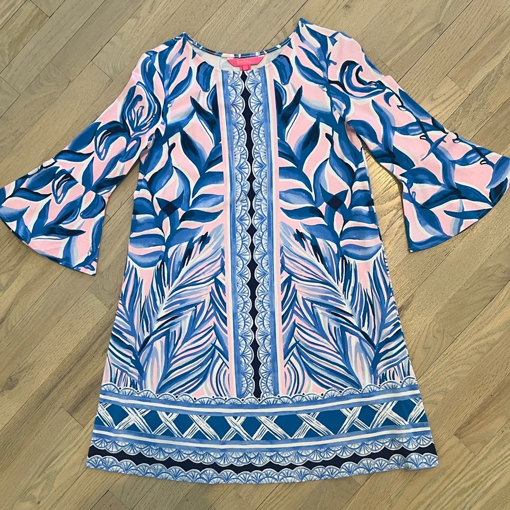 NWT Lilly Pulitzer Shift Dress Blue Palm Print with Bell Sleeves